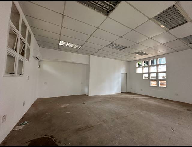 107.30M² OFFICE TO LET IN DIE HOEWES